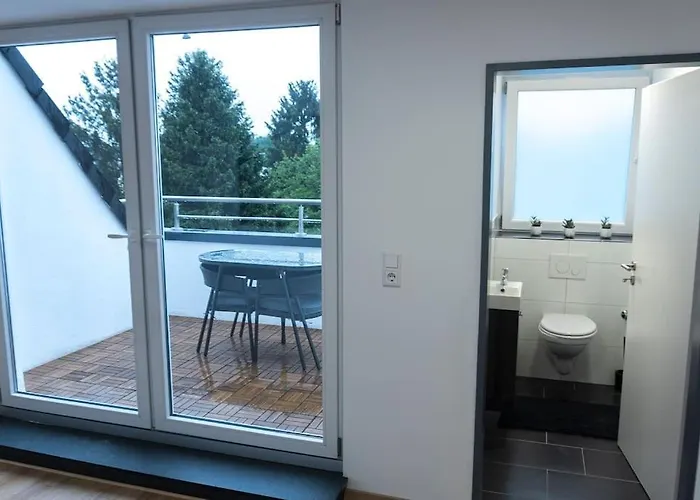 Lejlighed Moderne In Gelsenkirchen-schalke Fuer 1 Bis 7 Personen Mit Terrasse, Ideal Fuer Gruppen & Stadionbesuche Gelsenkirchen