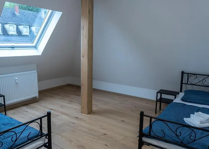 Moderne In Gelsenkirchen-schalke Fuer 1 Bis 7 Personen Mit Terrasse, Ideal Fuer Gruppen & Stadionbesuche 公寓 盖尔森基兴