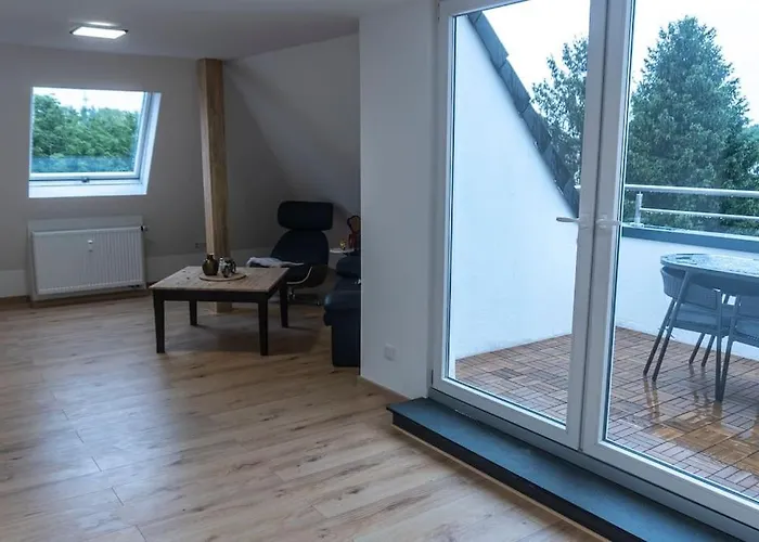 Lejlighed Moderne In Gelsenkirchen-schalke Fuer 1 Bis 7 Personen Mit Terrasse, Ideal Fuer Gruppen & Stadionbesuche Gelsenkirchen