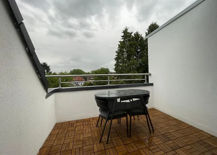 Lejlighed Moderne In Gelsenkirchen-schalke Fuer 1 Bis 7 Personen Mit Terrasse, Ideal Fuer Gruppen & Stadionbesuche Gelsenkirchen